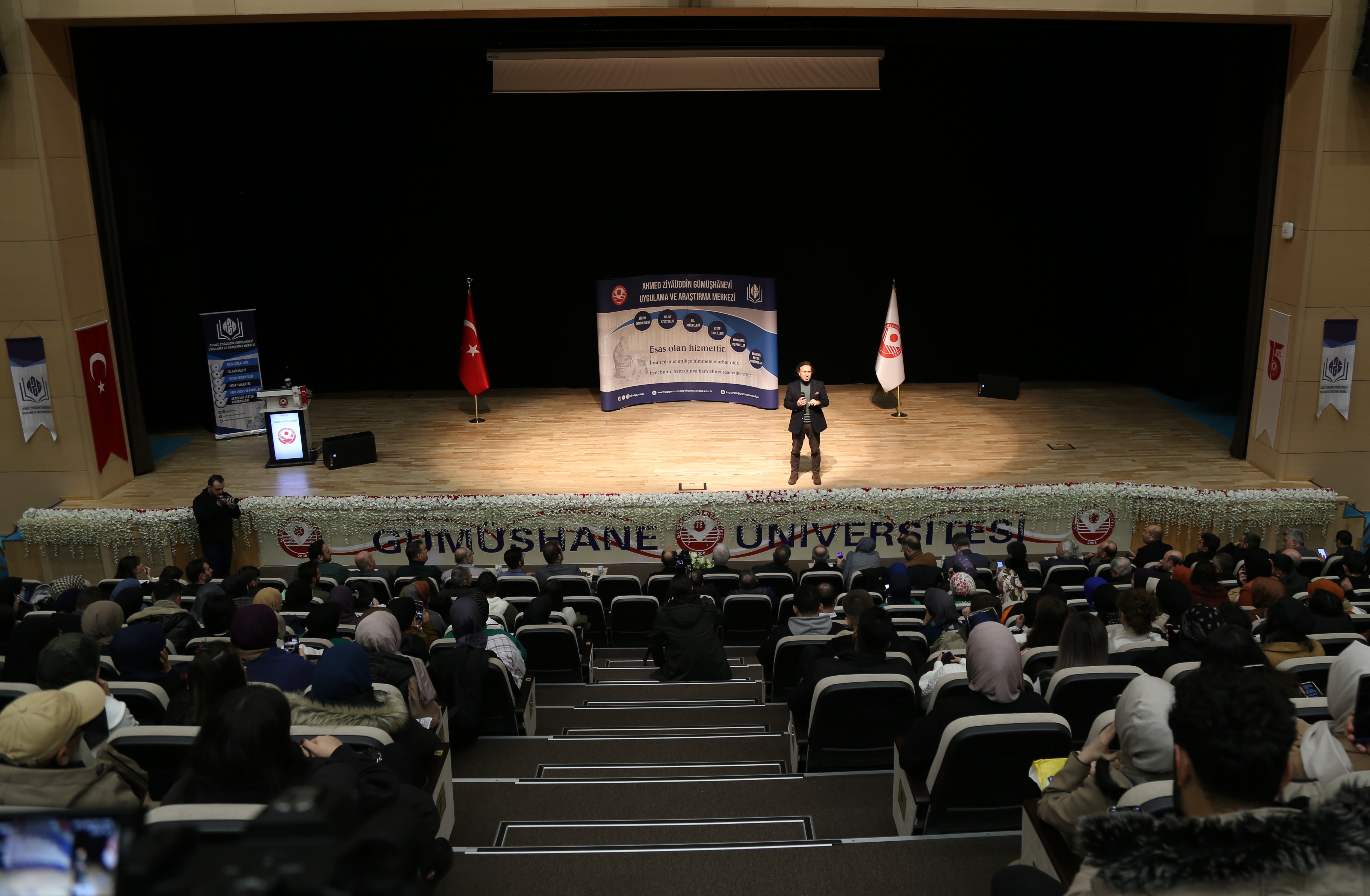 Merhametli Birey Adil Toplum Konferansı Gerçekleştirildi